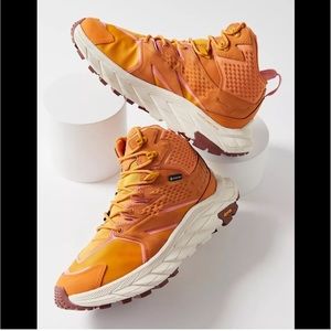 HOKA Anacapa Mid breeze - Desert Sun sz 7 orange